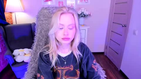 kris_grant online show from March 1, 10:13 am