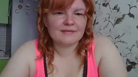 KrisryxONiks online show from June 12, 5:06 am