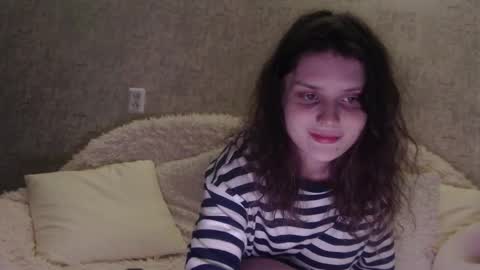 krissvoss online show from December 19, 9:11 pm