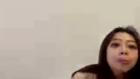 Snapshot of kristelbrigantino chatting on April 15, 6:37 pm Kristen online show from April 15, 6:37 pm