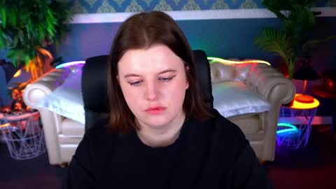 kristifoxy online show from April 13, 5:24 am