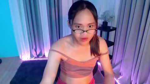 kristine_fox online show from May 24, 5:18 pm