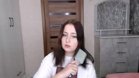 Kristy online show from November 22, 8:19 pm