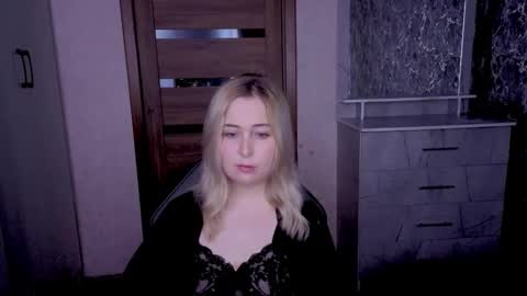 Kristy online show from May 23, 11:09 pm