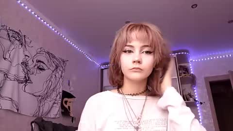 Kelly online show from May 18, 8:20 am