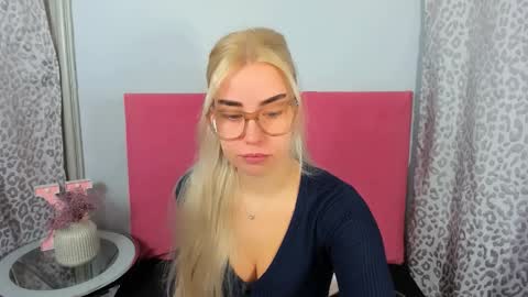 KristyFlowers online show from January 10, 6:37 am