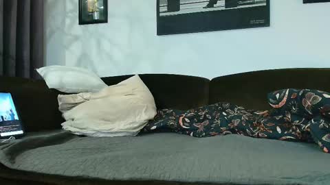 krummersaebel online show from February 10, 7:40 pm