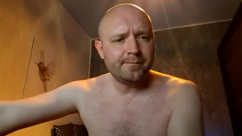 kryssv online show from April 18, 7:58 pm