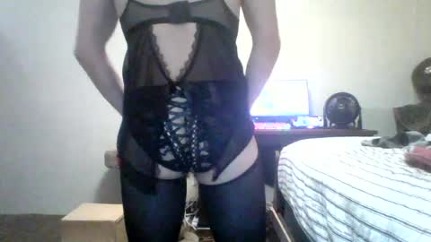 krystalizedkitsune online show from July 20, 5:22 am