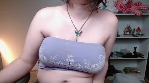 Krystal Syx online show from April 3, 5:33 pm