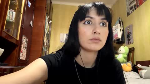 Snapshot of krystleprzygocki chatting on March 2, 8:15 pm Mira online show from March 2, 8:15 pm