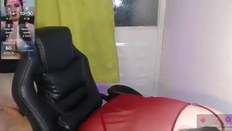 Snapshot of kryystaladams chatting on February 2, 1:54 pm kryystaladams online show from February 2, 1:54 pm