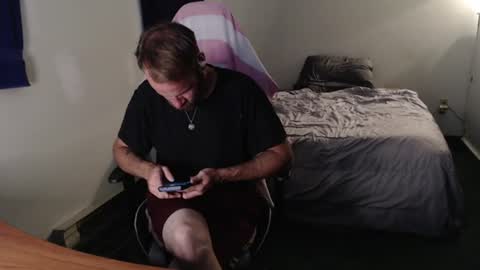 Snapshot of kuggy570 chatting on July 1, 12:12 am Kuggy online show from July 1, 12:12 am
