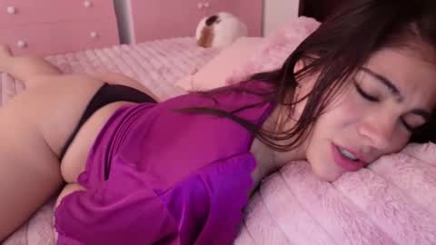 Snapshot of kuma_cam chatting on February 3, 1:05 pm KUMA -Tw SweetKuma online show from February 3, 1:05 pm