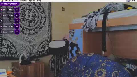 Snapshot of kuntboyzworld chatting on June 28, 7:31 pm Krypto hethey online show from June 28, 7:31 pm
