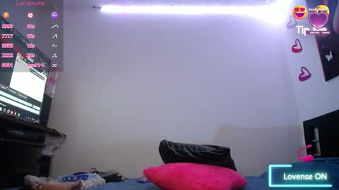 Snapshot of kylee79 chatting on January 19, 4:16 am Kylee online show from January 19, 4:16 am