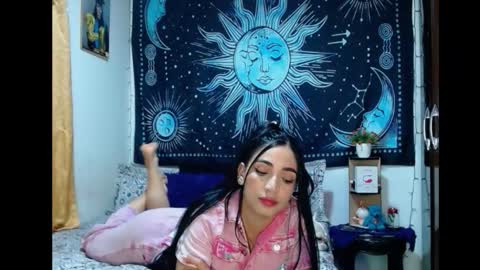 Snapshot of kylie_capricorn chatting on November 17, 10:04 pm kylie online show from November 17, 10:04 pm