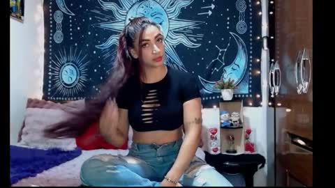 Snapshot of kylie_capricorn chatting on January 16, 8:24 pm kylie online show from January 16, 8:24 pm