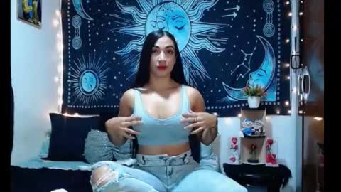 kylie online show from March 11, 11:22 pm