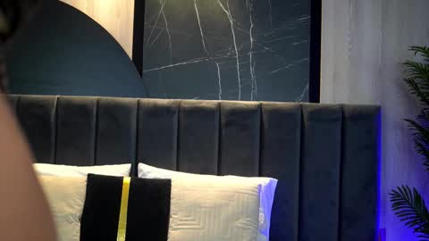 Kylie online show from February 24, 10:30 pm