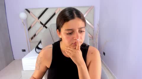 Kylie Reyes  online show from February 26, 7:35 pm