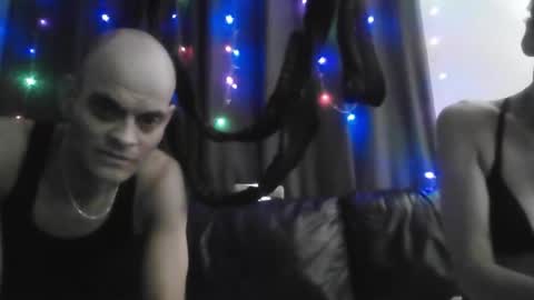 Snapshot of kyliekween chatting on March 10, 6:51 am KylieKween online show from March 10, 6:51 am