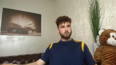 KyloEast online show from April 21, 7:14 am