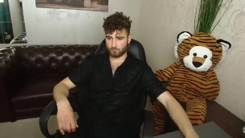 KyloEast online show from April 23, 4:57 am