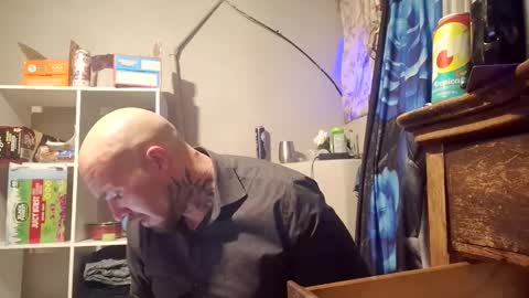 kyrowho online show from November 15, 11:29 am