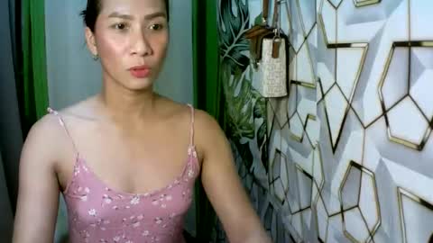 Snapshot of kyutshyne chatting on May 8, 8:47 pm kyutshyne online show from May 8, 8:47 pm