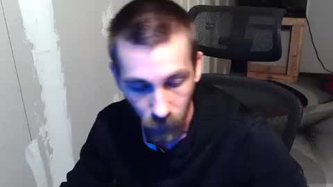 l1v1nth3dr3am online show from April 27, 4:10 am