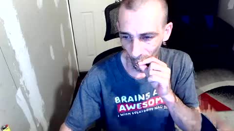 l1v1nth3dr3am online show from July 21, 5:54 am