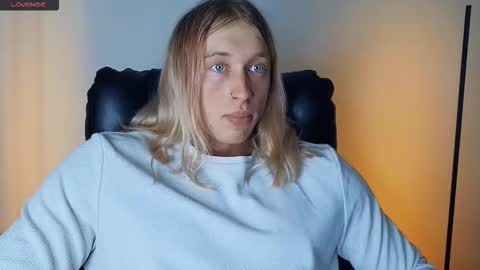 Adonis online show from February 15, 1:41 pm