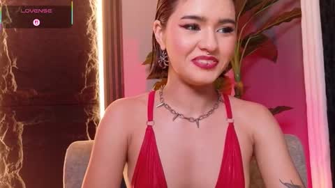 Snapshot of la_diabla_111_ chatting on October 27, 7:29 pm Karime online show from October 27, 7:29 pm