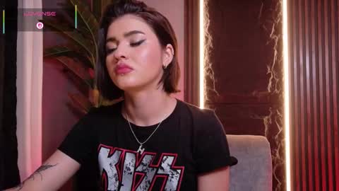 Snapshot of la_diabla_111_ chatting on October 29, 11:56 am Karime online show from October 29, 11:56 am