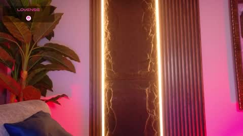 Snapshot of la_diabla_111_ chatting on November 29, 9:51 pm Karime online show from November 29, 9:51 pm