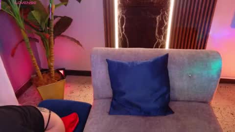 Snapshot of la_diabla_111_ chatting on January 6, 8:12 pm Karime online show from January 6, 8:12 pm