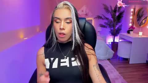 T A T I A N A online show from July 24, 11:41 am