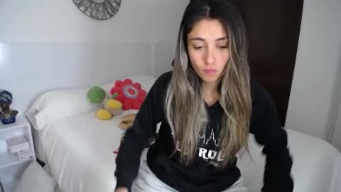 Catalina online show from February 3, 1:48 am