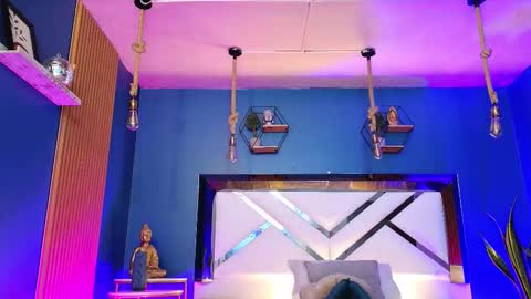 Cris  online show from September 20, 11:55 am