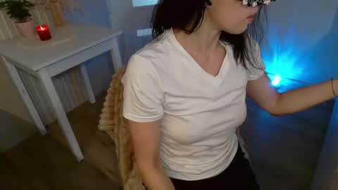 Snapshot of laady_lea chatting on May 22, 7:48 am Lady Pearl online show from May 22, 7:48 am