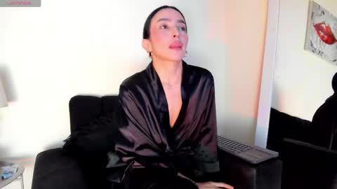 lace_victoria online show from April 10, 2:06 am