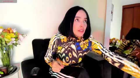 lace_victoria online show from April 19, 1:49 am