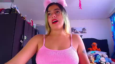 Snapshot of lacolombiana_bitch chatting on June 24, 8:30 pm Valentina online show from June 24, 8:30 pm