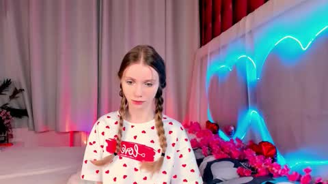 Snapshot of lada2k4 chatting on February 25, 5:28 am Lada online show from February 25, 5:28 am