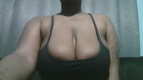 lady_dearra online show from January 11, 2:49 am