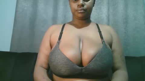 lady_dearra online show from June 2, 1:51 am