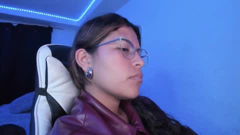  Lady  online show from March 21, 2:05 am