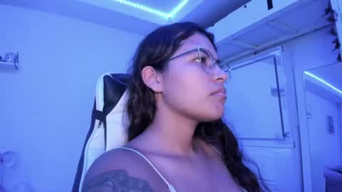  Lady  online show from June 27, 4:39 am