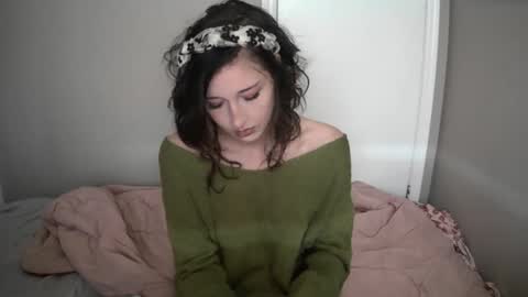 Snapshot of ladybughug chatting on January 10, 11:08 pm hugbug online show from January 10, 11:08 pm